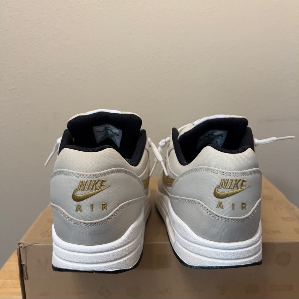 Nike Air Max 1 Premium QS Gold Trophy - Picture 5 of 9
